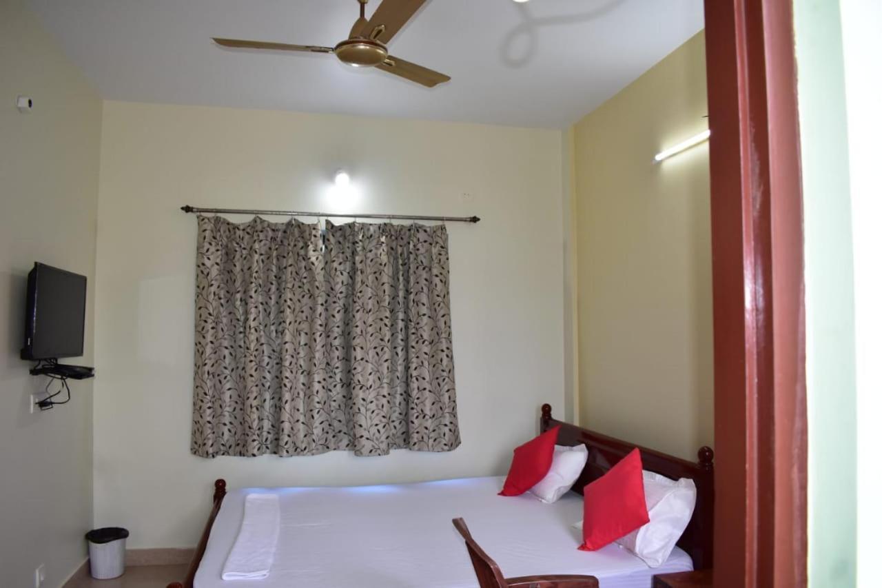 Hotel Lovely Inn ! Puri Exterior foto